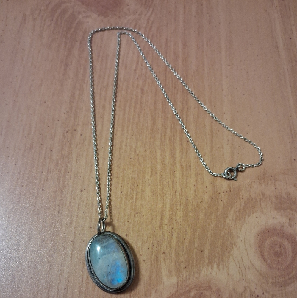 Sterling Silver 18" Necklace with Vintage Moonstone Cabochon Pendant